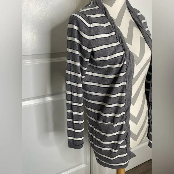 LAST CALL Banana Republic Small Striped Cardigan - Picture 2 of 9